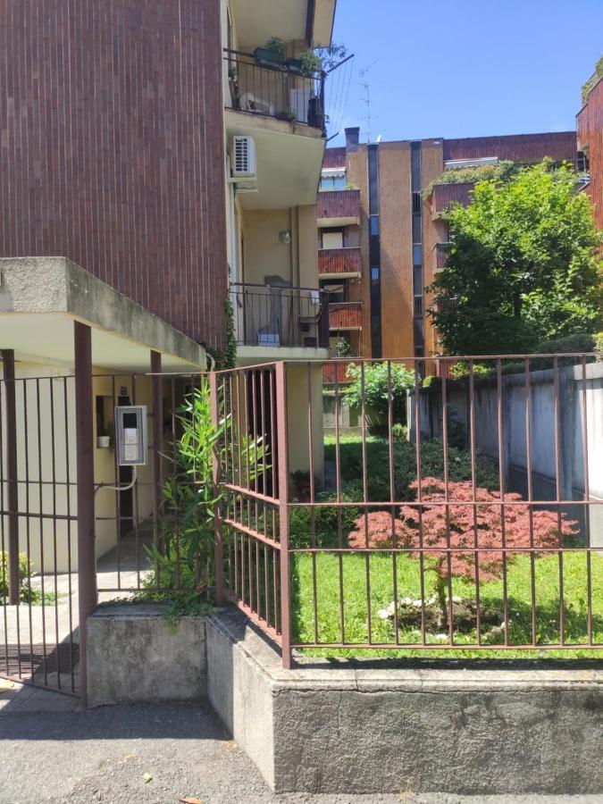 Appartamento C&Y Torelli 1 Novara Kültér fotó